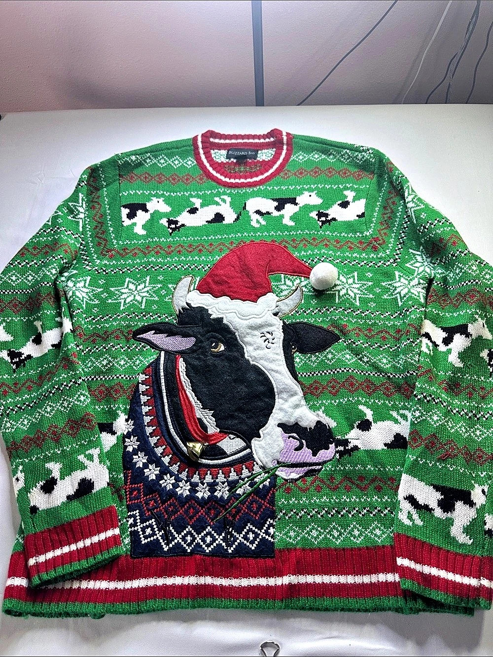 Blizzard Bay Cow Ugly Christmas Sweater Green & Red Large